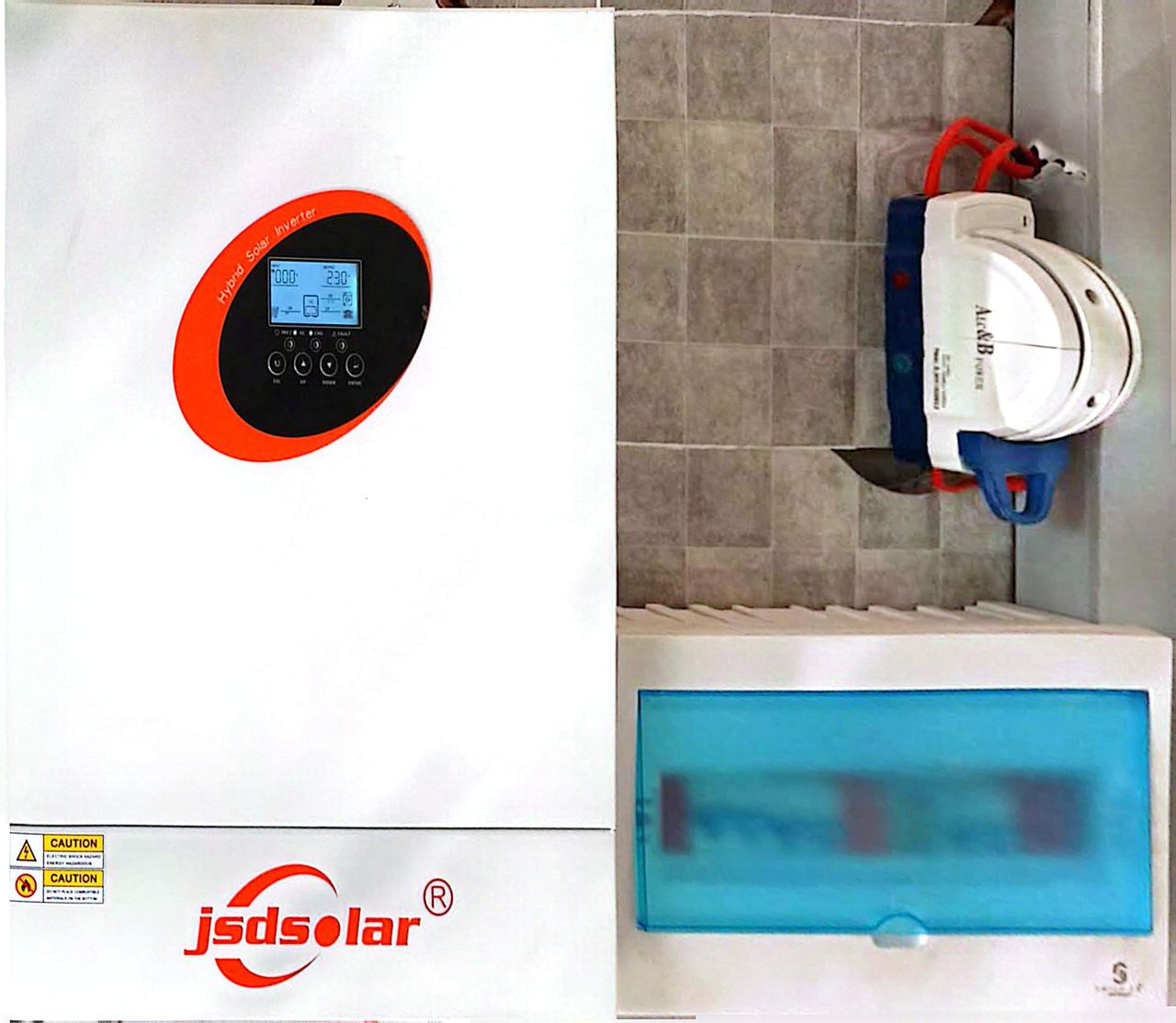Hybrid inverter with changeover switch